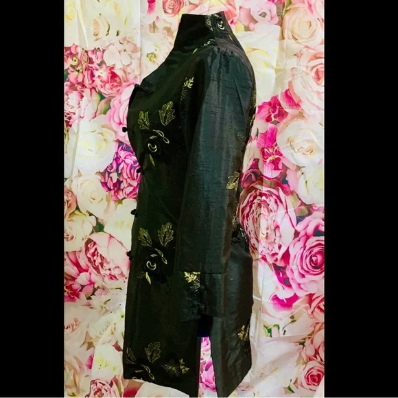 Chinese Style Black Silk Floral Women's Jacket - Picture 6 of 6